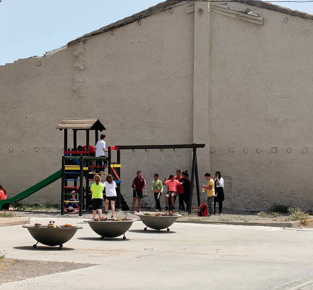Almacelles estrena el nou parc infantil de la Saira