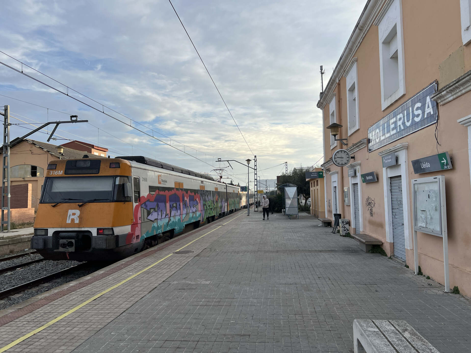 Atenció: Un tren de Rodalies atropella una persona al Pla d’Urgell