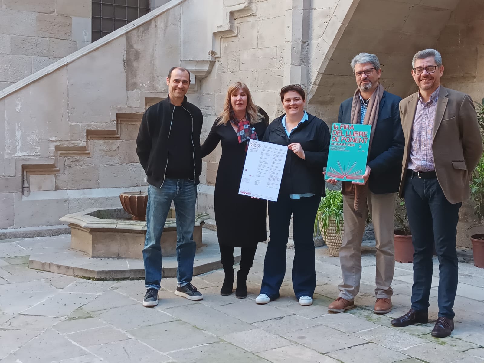 Alguaire celebra la primera Fira del Llibre de Ponent