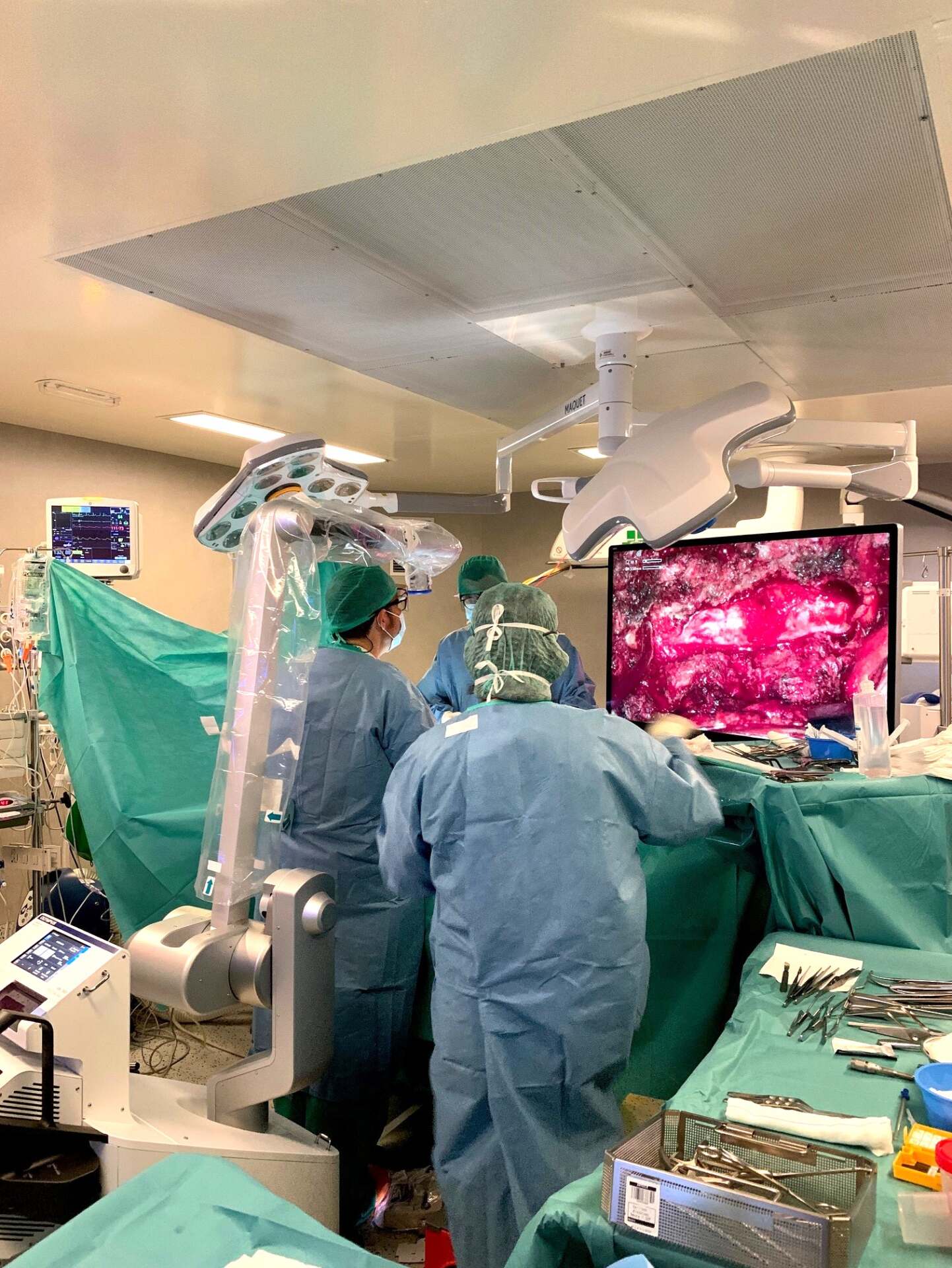 L’Hospital Arnau de Vilanova realitza amb èxit la primera cirurgia exoscòpica de Lleida