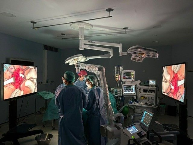 Lleida estrena la cirurgia exoscòpica a l’Hospital Arnau de Vilanova